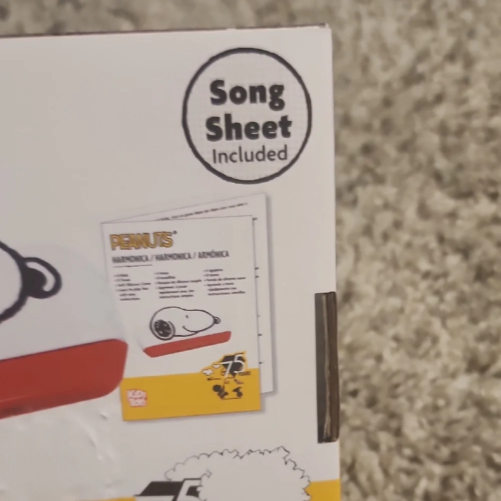 Peanuts Snoopy Harmonica - Red, White, and Black - Picture 3 of 5